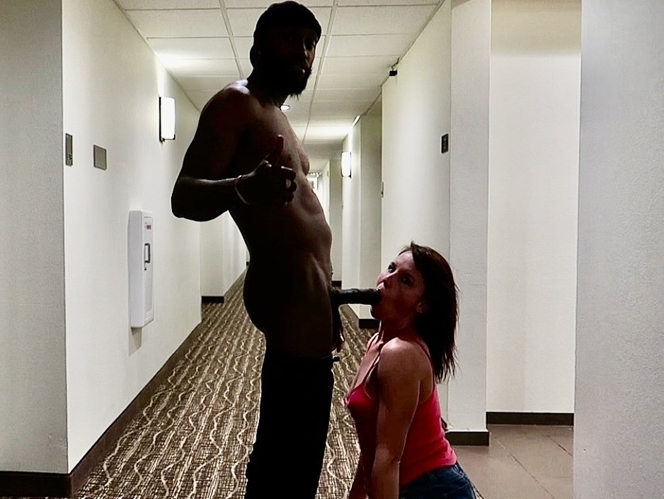 Hotel Hallway 6 #bfi2e1RB