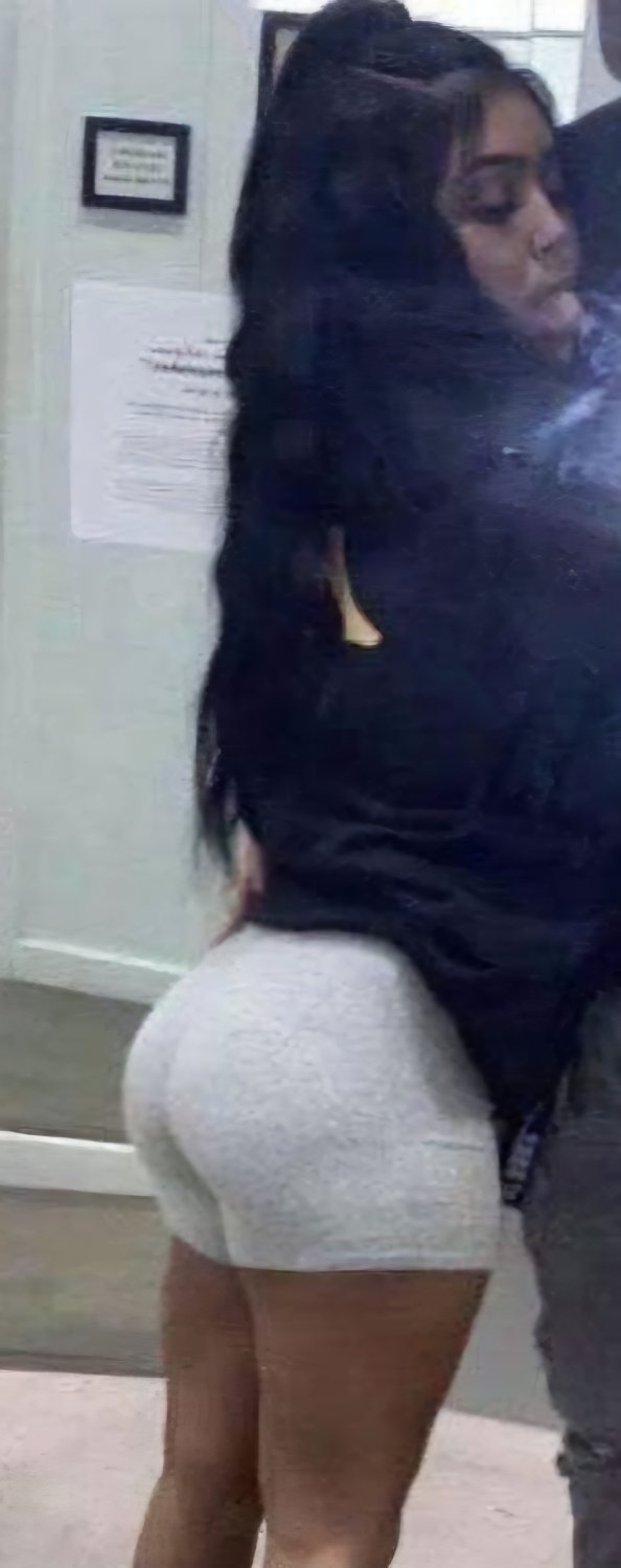 Emma 18yrs old Latina #ogFEAAen