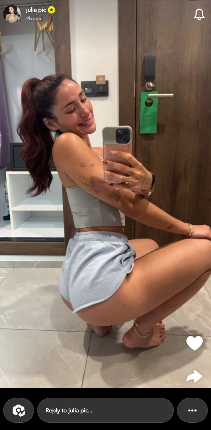 Screenshot_20240820_101949_Snapchat julia loves showing off so much #mKIwZrgX