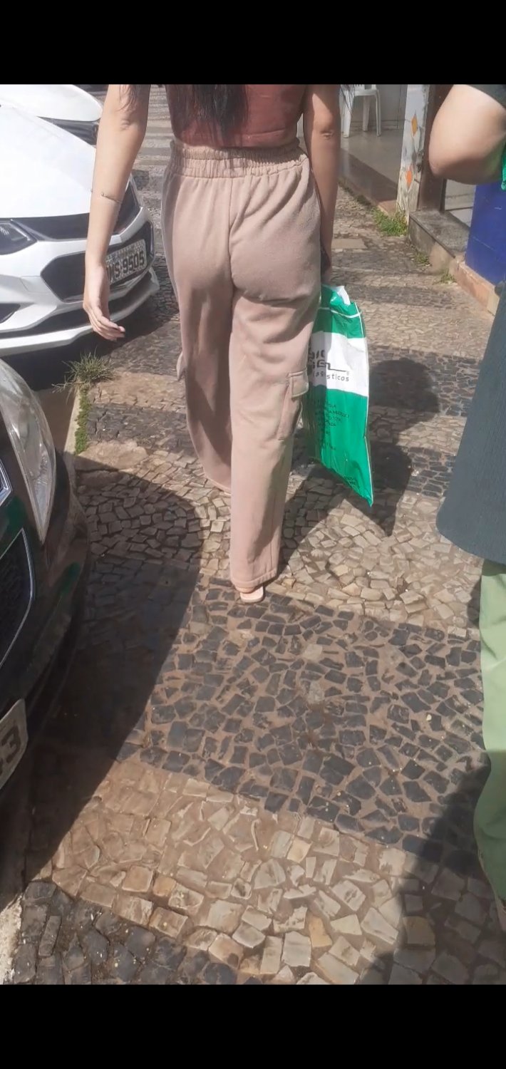 Flagras do puto, so gostosa rabuda #VXB1CrK9