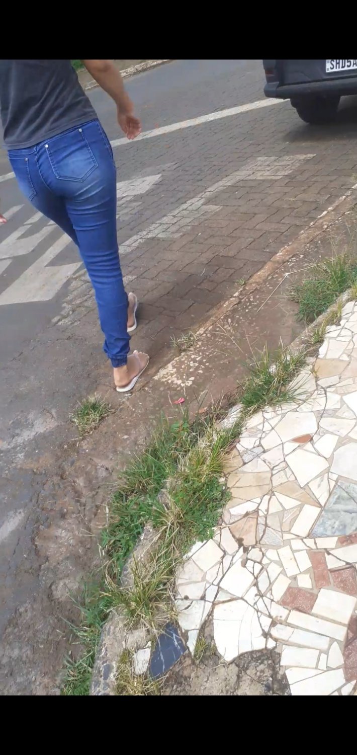 Flagras do puto, so gostosa rabuda #XDBht71l