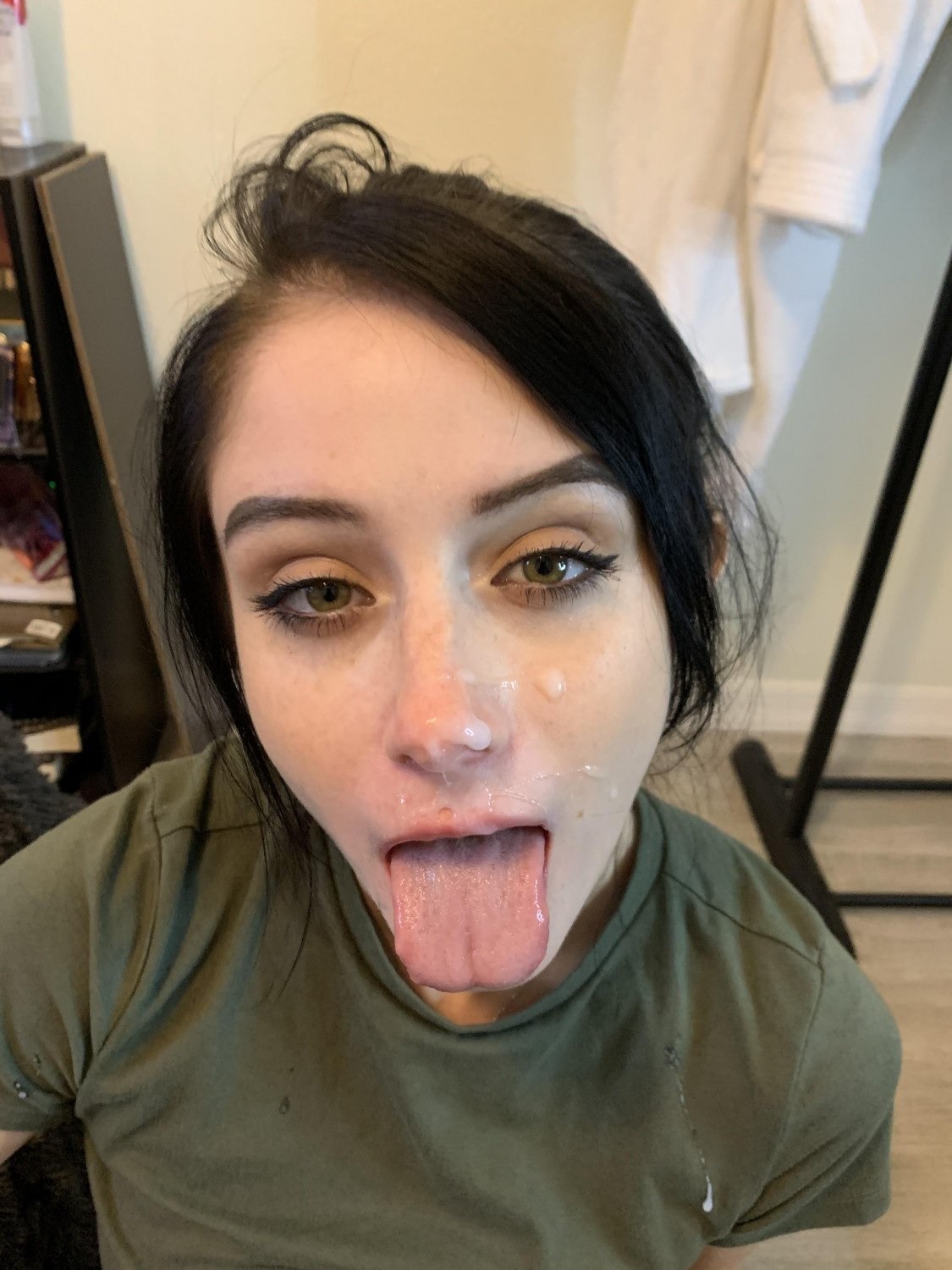 She Loves Cumshots #5Q13OSy9