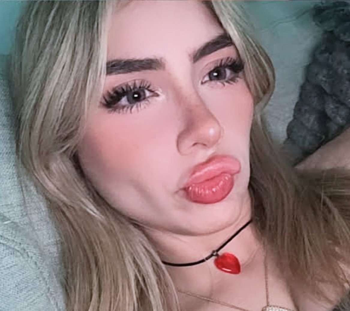 Remix Karen Torres pouty duckface 🐽🔥 #8KsKCv0T