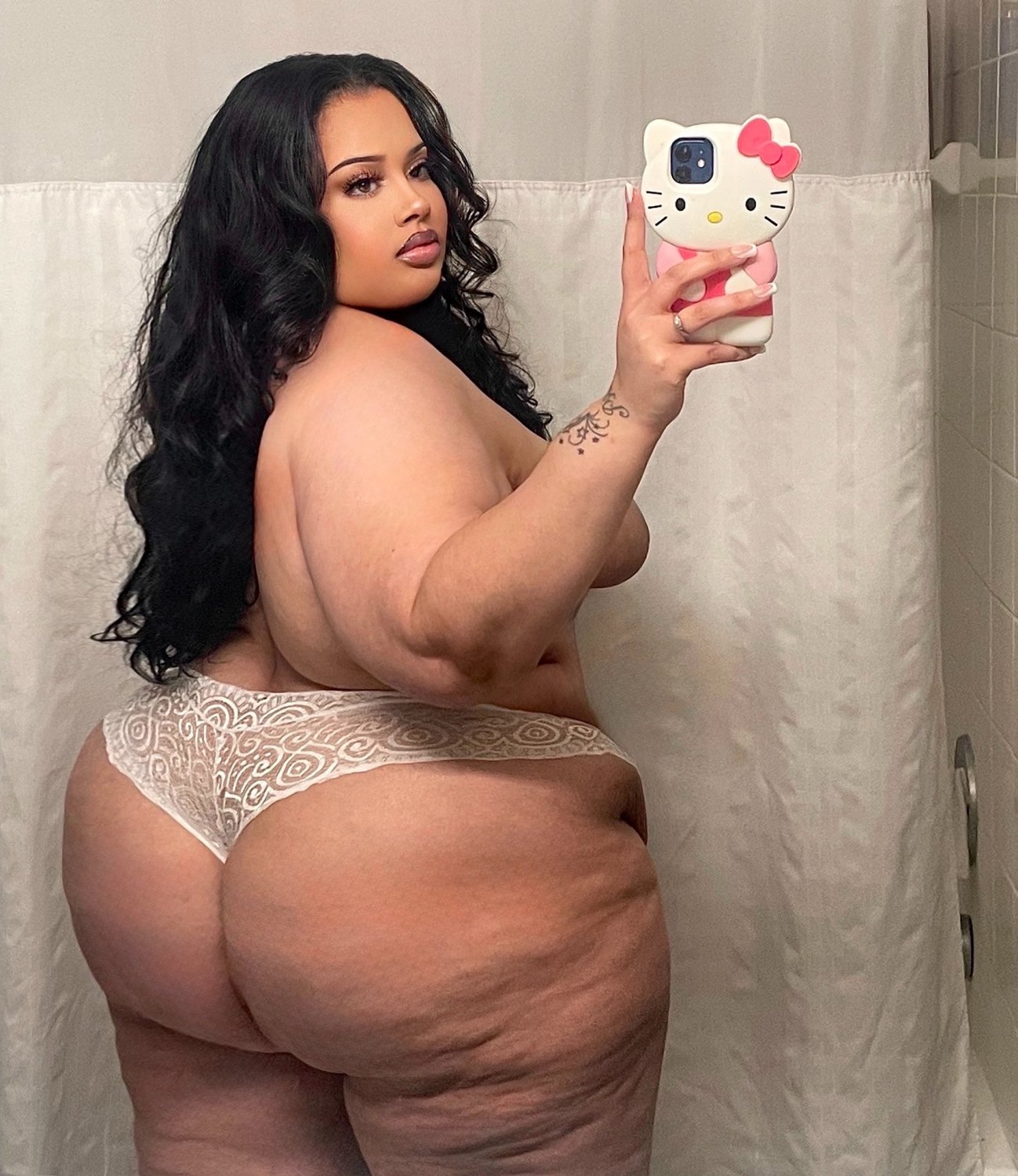 It'sJustNicole 👅🍑 #4WPSk8s7