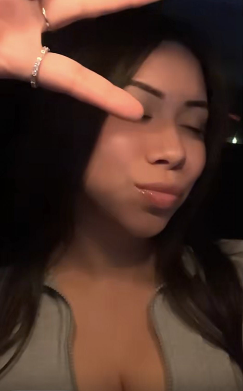 Gorgeous gf, post more ? #Gx9EFKDA