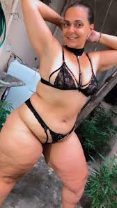 ᑭᗩTTY ᗷᑌᖇTTOᘉ ᑕᗩᘉTOᖇᗩ ᗞᕮ ᖇOᑕK ＧOSTOSᗩ #ELZ0sKit